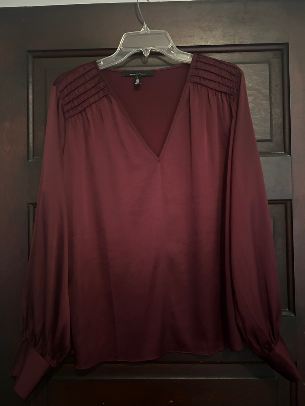 White House Black Market Women's V-Neck Long-Sleeve Blouse - Burgundy